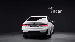 2023 BMW 3-Series 320i M Sport — фото 4