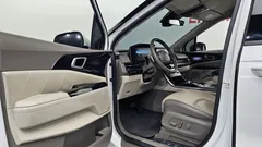2023 Kia Carnival Diesel 9-Seater Hi-Limousine — фото 10