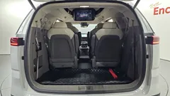 2023 Kia Carnival Diesel 9-Seater Hi-Limousine — фото 19