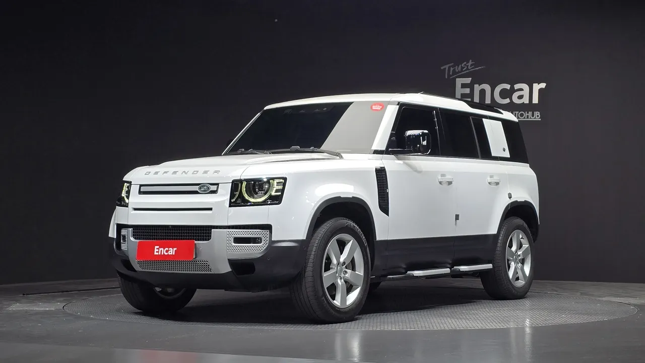 2023 Land Rover Defender 110 D300 HSE