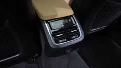 2021 Volvo V90 B5 Pro AWD, белый — фото 19