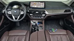 2022 BMW 5-Series 530e Luxury — фото 7
