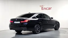 2023 BMW 5-Series 530i M Sport Package — фото 2