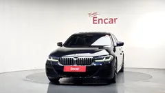 2023 BMW 5-Series 530i M Sport Package — фото 3