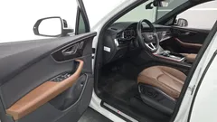 2022 Audi Q7 45 TDI Quattro Premium — фото 10