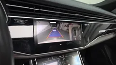 2022 Audi Q7 45 TDI Quattro Premium — фото 14