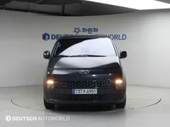 2022 Hyundai Staria Tourer 11-Seater — фото 3