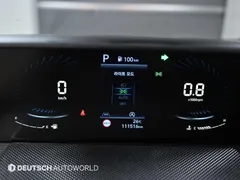 2022 Hyundai Staria Tourer 11-Seater — фото 8