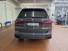 2022 BMW X7 xDrive 40i M Sport Online Exclusive Edition 6 Seater — фото 4