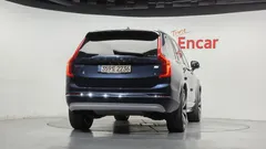 2022 Volvo XC90 T8 Ultimate Bright Hybrid — фото 4