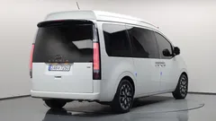 2022 Hyundai Staria 4WD Lounge 7-Seater — фото 2