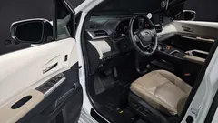 2022 Toyota Sienna 2.5 Hybrid 2WD, белый — фото 10