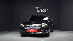 2022 Mercedes-Benz E-Class E300e 4MATIC Exclusive — фото 3