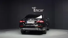 2022 Mercedes-Benz E-Class E300e 4MATIC Exclusive — фото 4