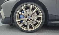 2023 BMW 2-Series M235i xDrive — фото 5