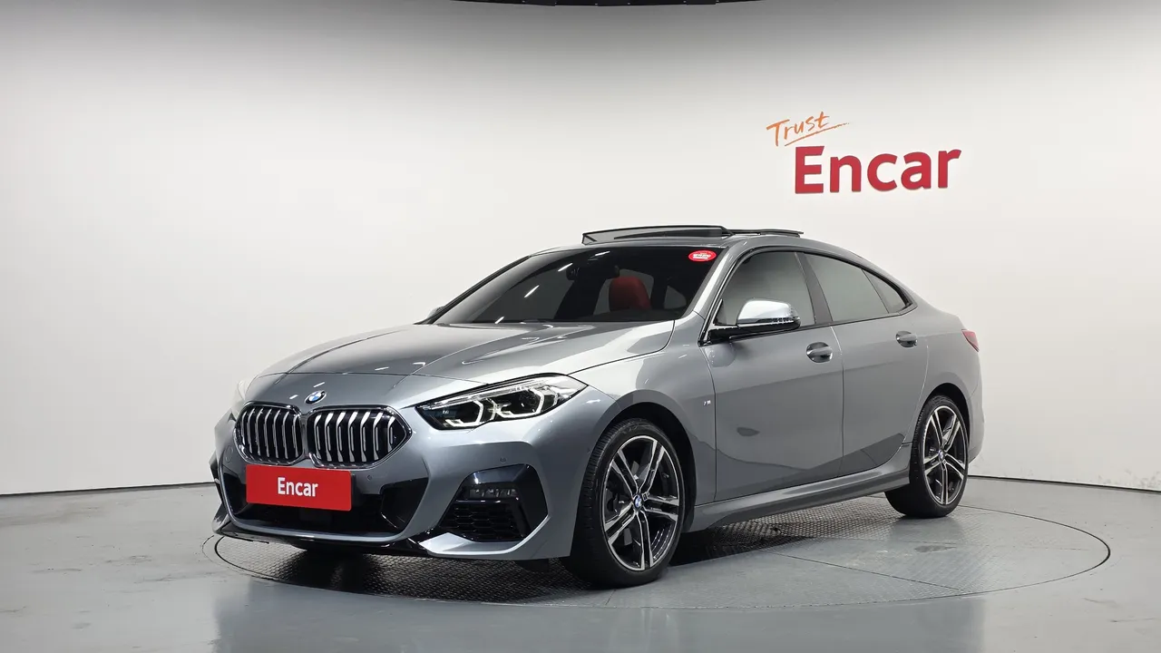 2022 BMW 2-Series 220i M Sports