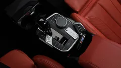 2022 BMW 2-Series 220i M Sports — фото 9