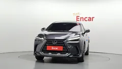 2022 Lexus NX Premium — фото 3