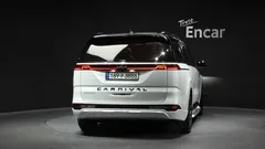 2023 Kia Carnival Gasoline 7-Seater Signature — фото 4