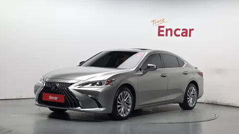 2024 Lexus ES Luxury Plus