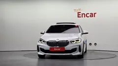 2022 BMW 1-Series 120i M Sports — фото 3