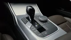 2022 BMW 3-Series 320d Touring M Sport — фото 9