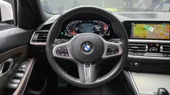 2022 BMW 3-Series 320d Touring M Sport — фото 13