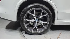2022 BMW X5 xDrive 45e M Sport — фото 5
