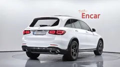 2022 Mercedes-Benz GLC-Class GLC300 4MATIC — фото 2
