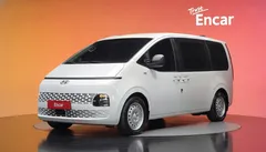 2023 Hyundai Staria Tourer 11-Seater — фото 1