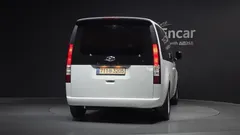 2023 Hyundai Staria Tourer 11-Seater — фото 4