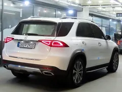 2022 Mercedes-Benz GLE-Class GLE300d 4MATIC — фото 4