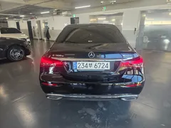 2023 Mercedes-Benz E-Class E300e 4MATIC Exclusive — фото 4