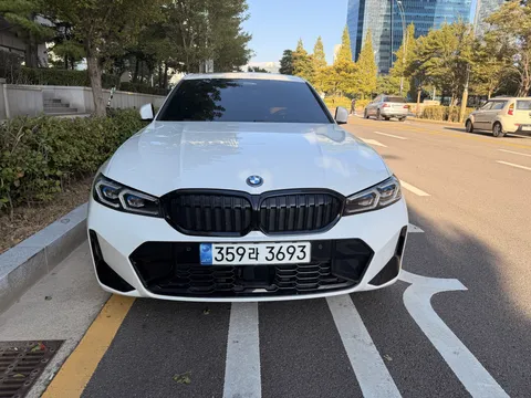 2023 BMW 3-Series 330e M Sport