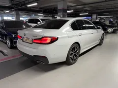 2022 BMW 5-Series 530i xDrive M Sport Package — фото 2