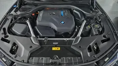2023 BMW 5-Series 530e M Sport — фото 8