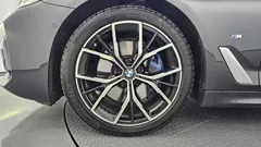2023 BMW 5-Series 530i xDrive M Sport Package — фото 5