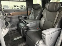 2024 Toyota Alphard 2.5 HEV Executive AWD, чёрный — фото 15