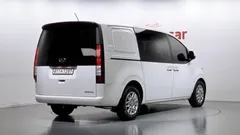 2022 Hyundai Staria Cargo 5-Seater — фото 2