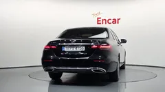 2022 Mercedes-Benz E-Class E350 4MATIC Avantgarde — фото 4