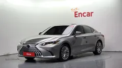 2023 Lexus ES Executive — фото 1