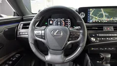 2023 Lexus ES Executive — фото 13