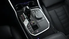 2022 BMW 3-Series 320e Luxury — фото 9
