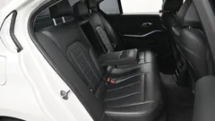 2022 BMW 3-Series 320e Luxury — фото 16