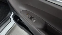 2023 Hyundai Grandeur 3.0 LPi Rent Car — фото 19