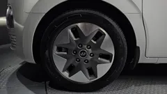 2023 Hyundai Staria 4WD Tourer 11-Seater — фото 5