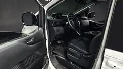 2023 Hyundai Staria 4WD Tourer 11-Seater — фото 10