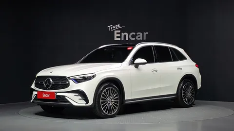 2023 Mercedes-Benz GLC-Class GLC300 4MATIC AMG Line