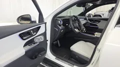 2023 Mercedes-Benz GLC-Class GLC300 4MATIC AMG Line — фото 10