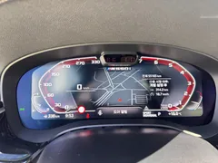 2022 BMW 5-Series M550i xDrive — фото 8